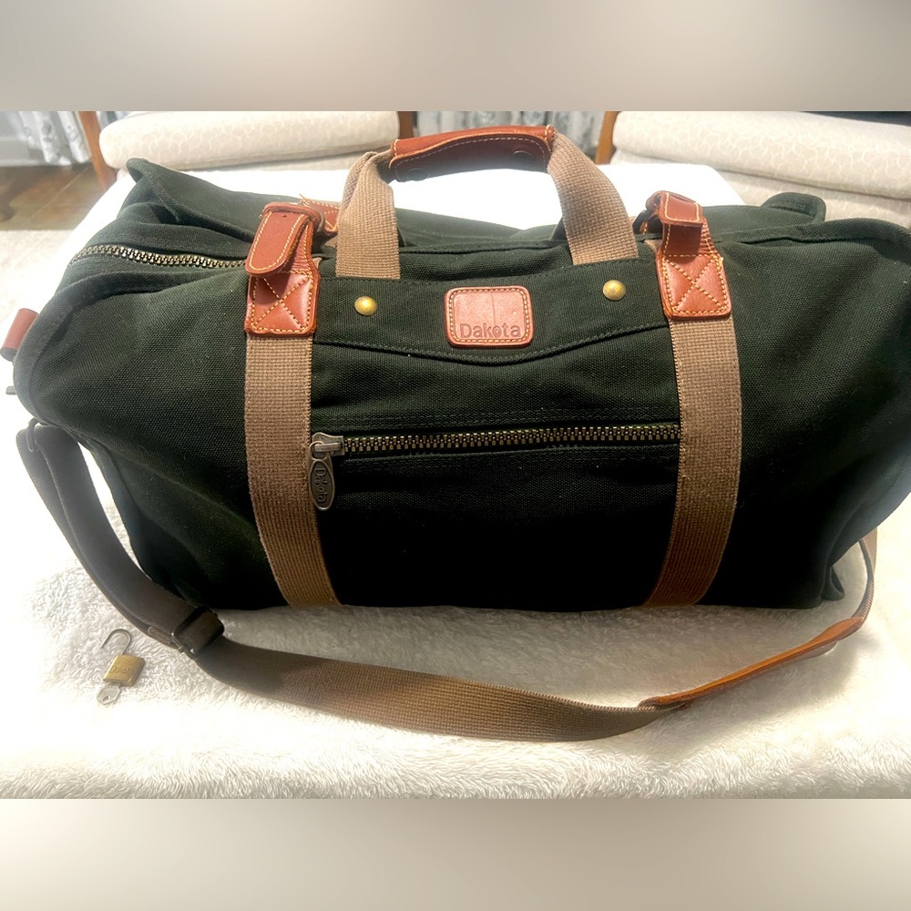 Vintage Dakota Utility Duffle Weekender Bag Dark Green Leather Straps 22” x 17”
